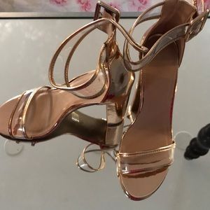Never worn rose gold& plastic chunk heel sandal